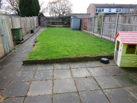 3 bedroom terraced house to rent - Photo 3