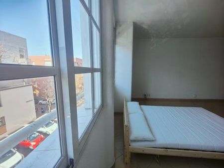 Calle Lyon, Sevilla, Andalusia 41012 - Photo 3