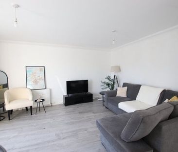 West Court, Dundee, DD3 - Photo 1