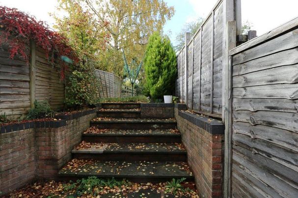 2 bedroom terraced house to rent - Photo 1