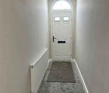 4 Bedroom Terraced House For Rent in Pole Lane, Manchester - Photo 4