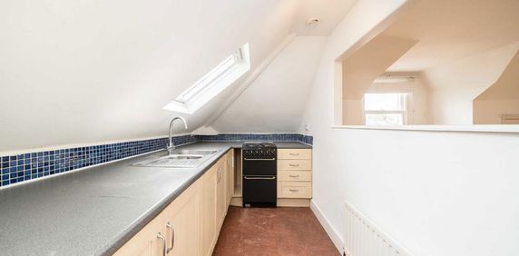 1 bedroom flat to rent - Photo 2