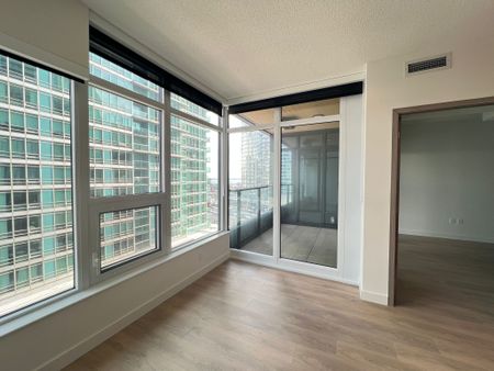 For Lease - 1 Concord Cityplace Way Unit# 605, Toronto, Ontario - Photo 2