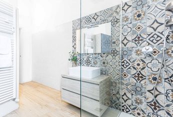 Spacious and bright single room in Piazza Monte Titano