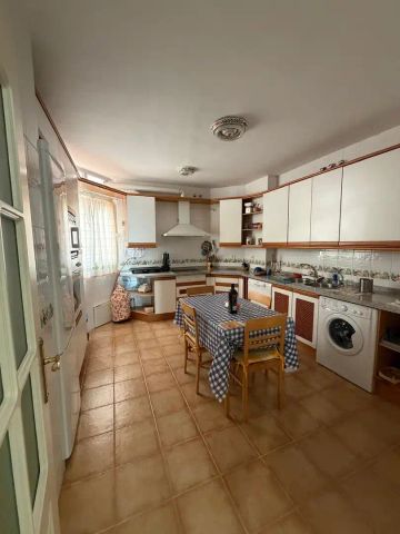 Marbella - Photo 2
