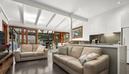 Luxury Living in the Heart of Moonee Ponds - Photo 4