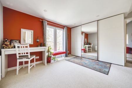 5 bedroom detached house to rent - Photo 4