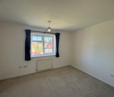 2 bedroom semi-detached house to rent - Photo 3