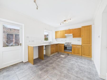 2 bedroom terraced house to rent - Photo 4