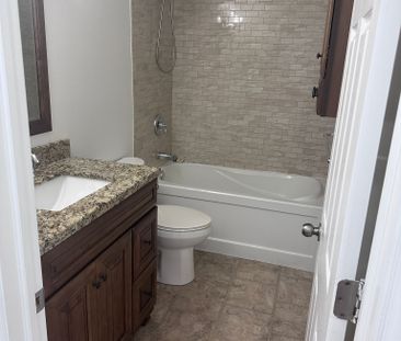 For Lease - 330 Ormond Drive, Oshawa, Ontario - Photo 3