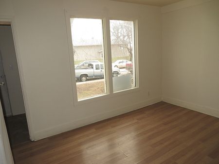 347 Ave Q South - Photo 3