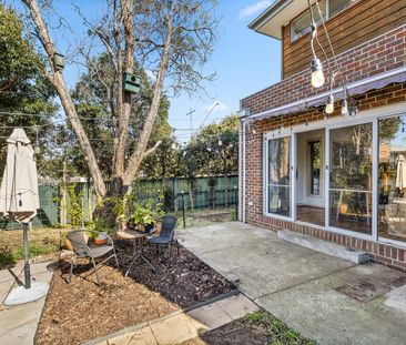 Stylish, spacious & convenient - Photo 2