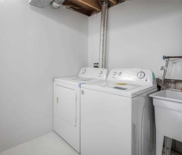 For Lease - 22 Weatherup Crescent, Barrie, Ontario - Photo 4