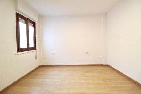 Piso de alquiler en Pueblo - Photo 4