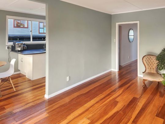 Welcome to this lovely 3 bedroom home with so much to offer. - Photo 1