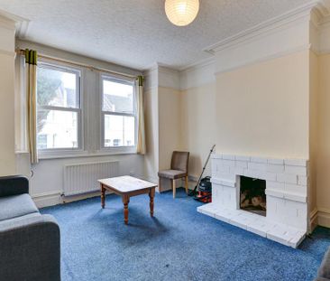 6 bedroom house to rent - Photo 2