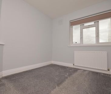 3 bedroom maisonette to rent - Photo 3