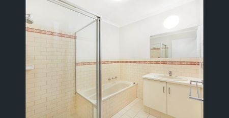 Charming & Private - Photo 4