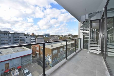 Apartment 304 (Studio) - Photo 4