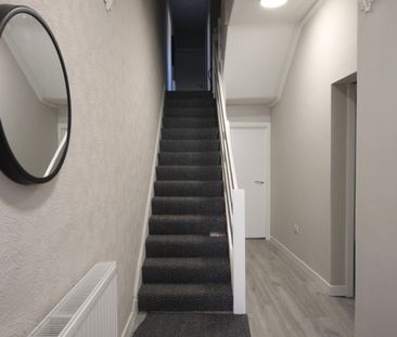 Room 6, 22 Ballygomartin Road, Belfast, BT13 3LD - Photo 1