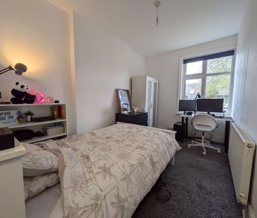 Harlaxton Drive Lenton, Nottingham - Photo 4