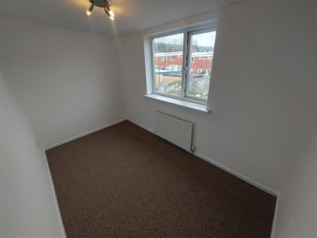 Plas Islwyn, CWMBRAN - Photo 4