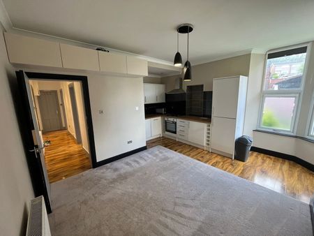 2 Bed Flat, Holmhead Place, G44 - Photo 4