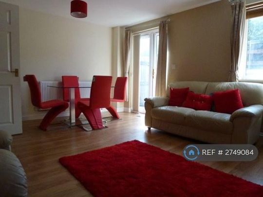 4 bedroom terraced house to rent - Photo 1
