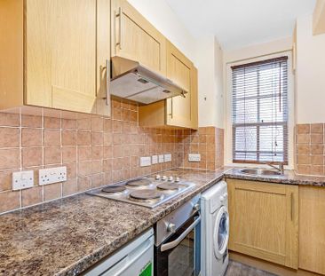 1 bedroom flat to rent - Photo 4