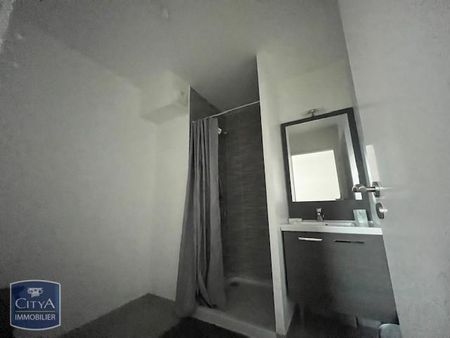 Location Appartement 2 pièces 39m² BORDEAUX 33300 - Photo 3