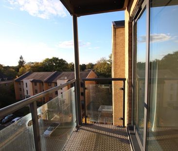 Regents Court, Woking, Surrey, GU21 - Photo 4