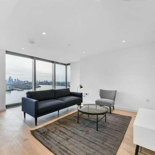 Landmark Pinnacle, E14 - Photo 1