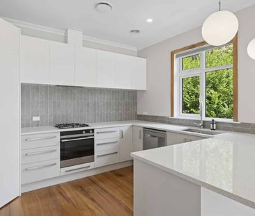 Three bedrooms, Newlands - Photo 2