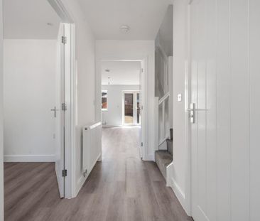 2 bedroom semi-detached house to rent - Photo 2