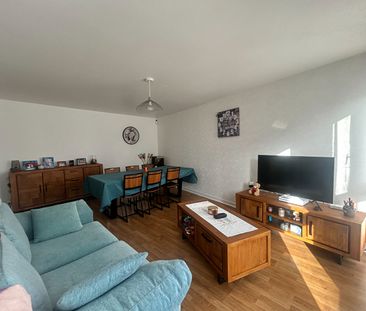 Location Appartement 2 pièces 49m² - Photo 3