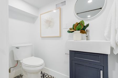 For Lease - 146 Hanson Street, Toronto, Ontario - Photo 4
