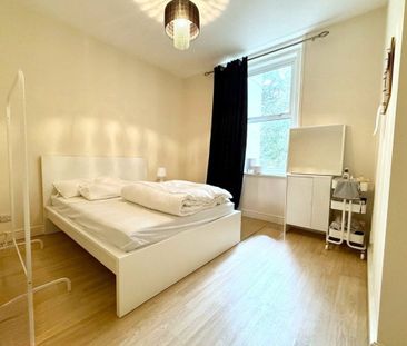 Carlton Mount, 2 Cranborne Road, Bournemouth, Dorset, BH2 - Photo 6