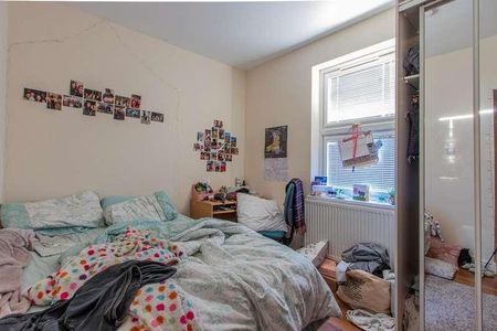 Richmond Crescent, Roath, CF24 - Photo 2