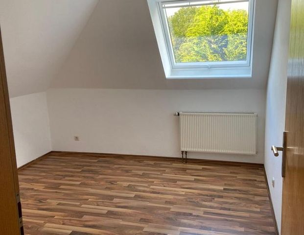 Lichtdurchflutete 3 ZKB Dachwohnung - Foto 1