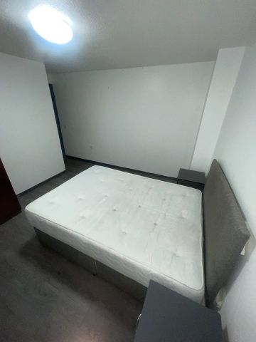 4 Bed Semi-Detached House, Melville Gardens, NG3 - Photo 2