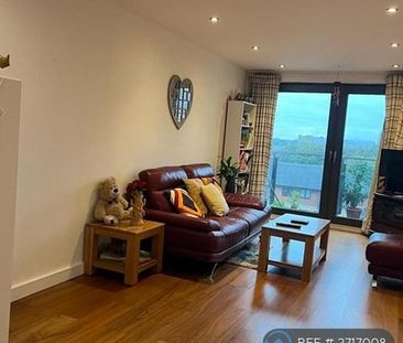 2 bedroom flat to rent - Photo 1