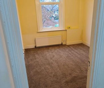 4 bedroom terraced house to rent - Photo 5