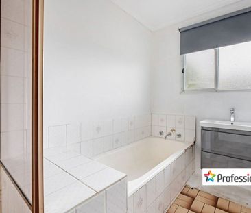 Charming 3-bedroom home in Coolaroo - Photo 5
