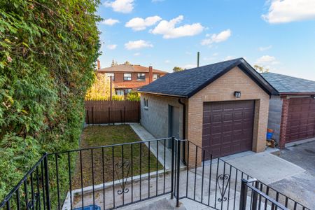 For Lease - 83 Clairton Crescent, Toronto, Ontario - Photo 3