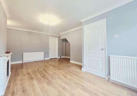 Rainer Close, EN8 - Photo 5