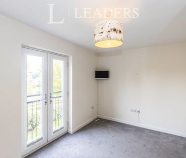 2 bedroom house to rent Pynham Crescent, Hambrook, Chichester, PO18 - Photo 4