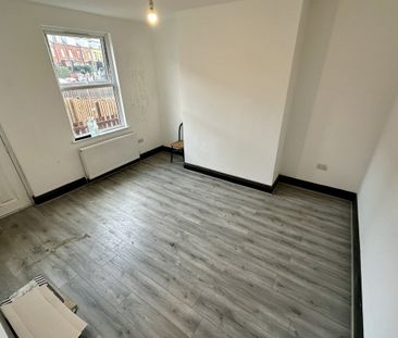 Darfield Crescent - Photo 1