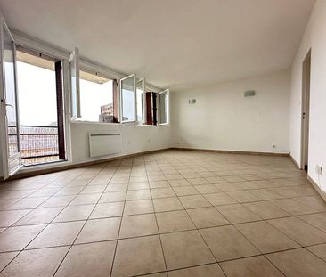 Appartement - 3 pièces - Chambéry - Photo 2
