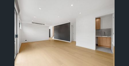 Brand New, Stylish Front Townhouse in a Superb Location - Photo 2