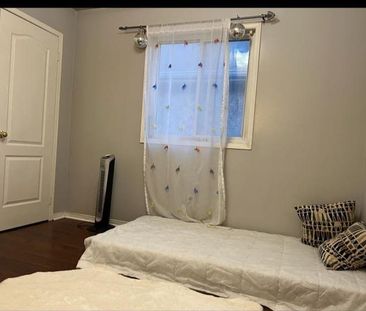 For Lease - 31 Farthingale Crescent, Brampton, Ontario - Photo 5